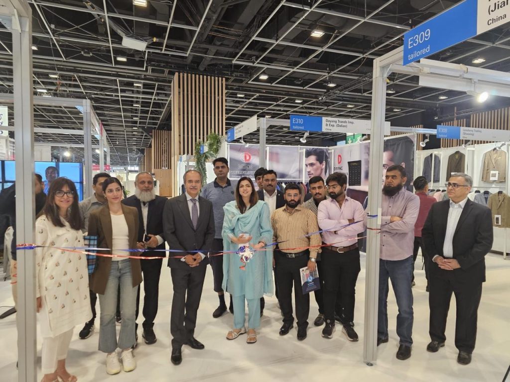 Pakistan Pavilion Showcases Attractive Textile Products Of At Texworld Apparel Sourcing Paris, France Nsn Asia 2024 1