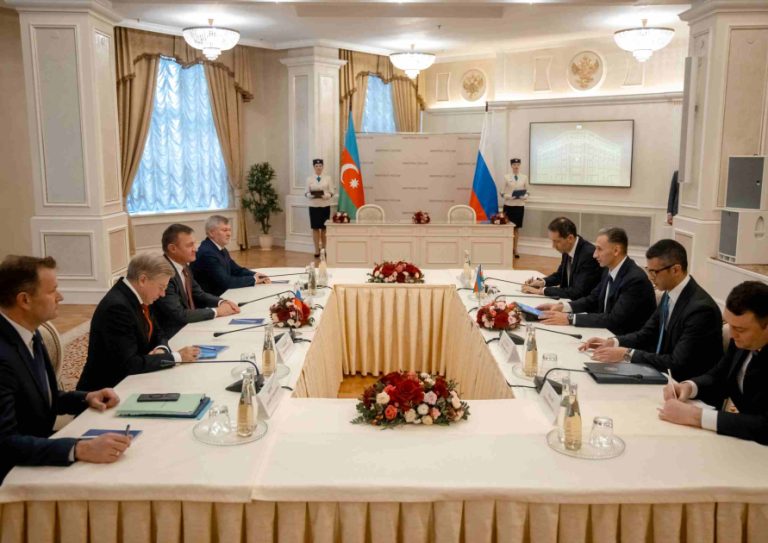 Azerbaijan-Russia-sign-a-cooperation-agreement-for-the-development-of-transit-cargo-transportation-via-INSTC-1 (1)