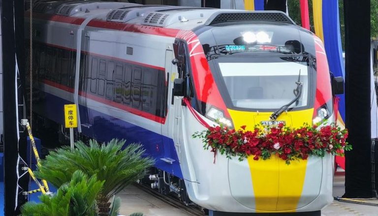 Malaysia-Launches-ASEAN-Express-International-Freight-Train-Connecting-Economic-Hubs-of-Malaysia-Thailand-Laos-and-China-NSN-2024