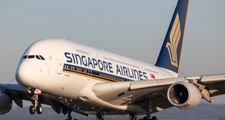 Singapore-Airlines-claims-the-top-spot-in-list-of-2024-Rankings-of-the-Best-International-Airlines-by-Travel-plus-Leisure (1)