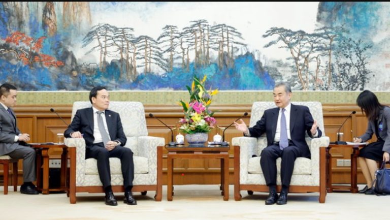 Wang-Yi-the-China-Vietnam-Directing-Board-