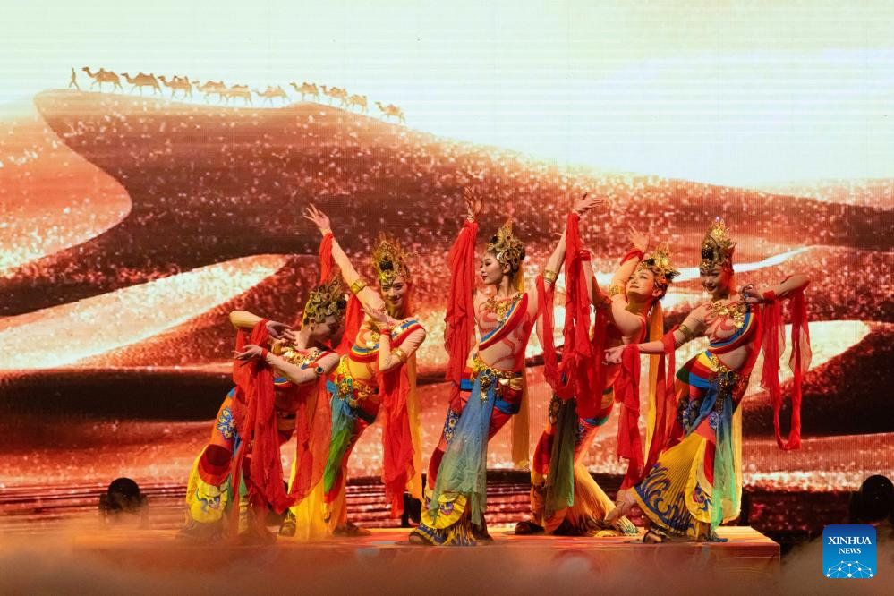 rtists-stage-a-performance-during-the-8th-China-Russia-Expo-in-Harbin-northeast-Chinas-Heilongjiang-Province-May-17-2024-4