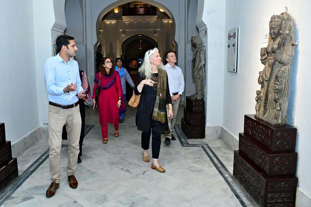 Gandhara Heritage of KP: UN, Chinese Envoys Hail UNESCO Recognition 8 UN and Chinese officials visit Peshawar Museum and Sethi House as UNESCO adds four Khyber Pakhtunkhwa sites to its World Heritage Tentative List, celebrating Gandhara heritage